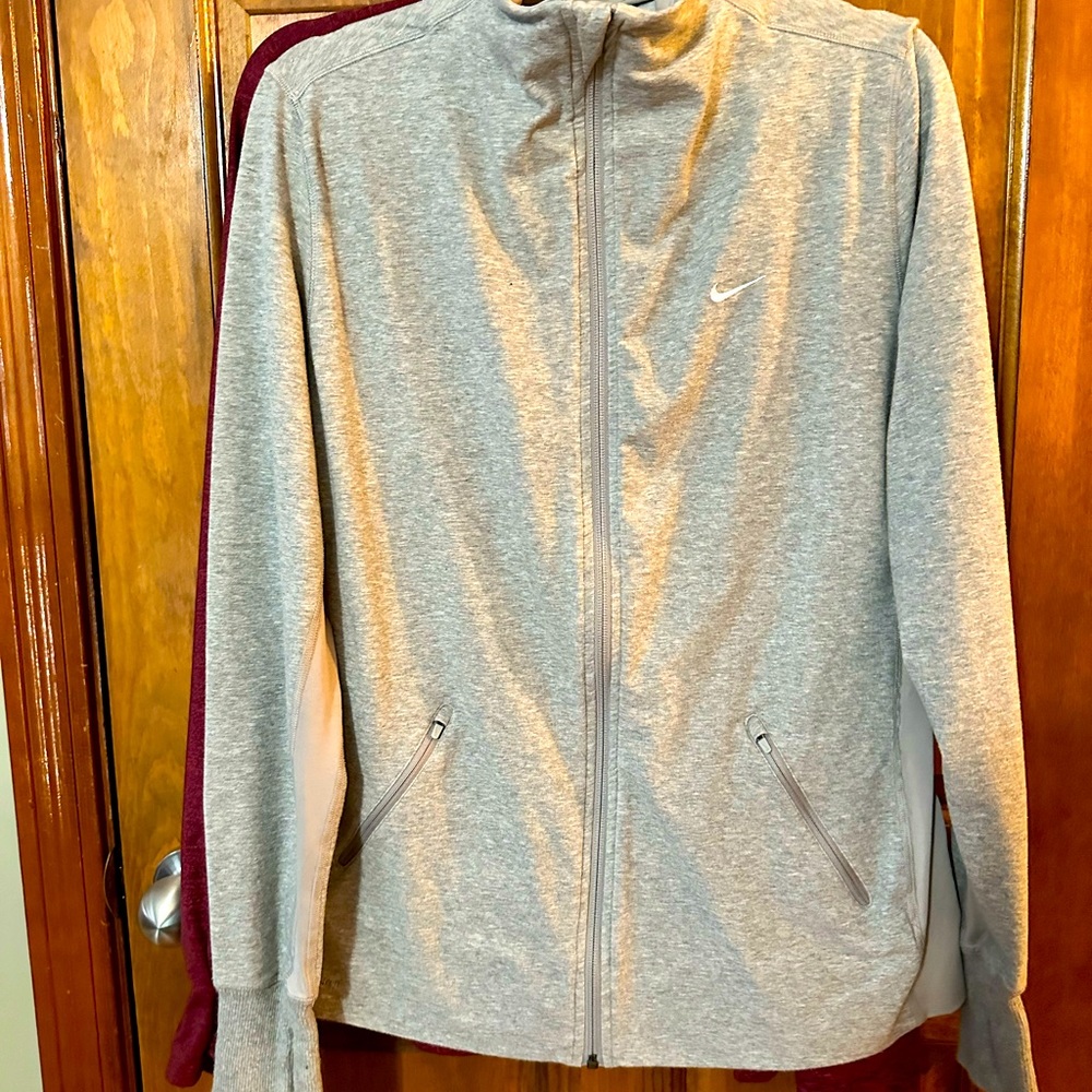 2 pieces-Women's XL Nike full zip with thumb holes + extra